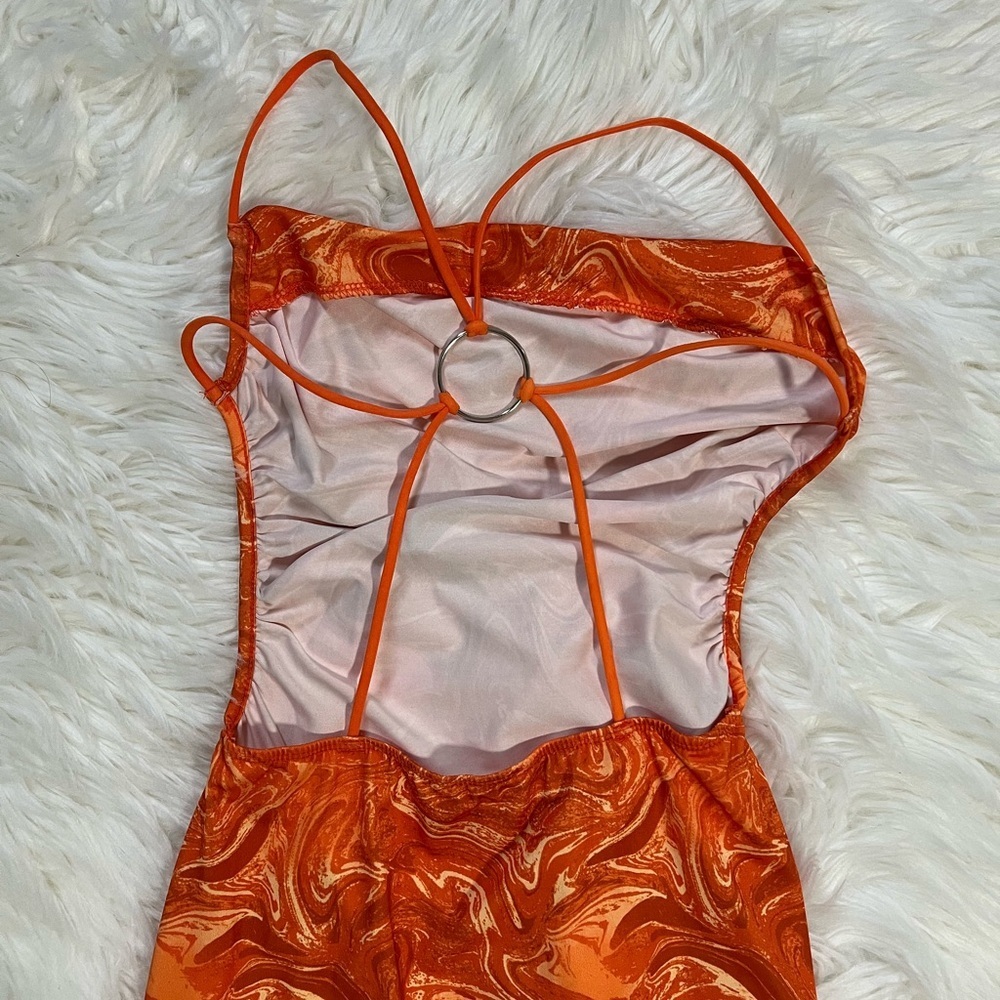 Women’s Orange Swirl Backess Dress - Picture 5 of 6